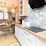 Wonder Home - Apartamenty Lesny Dom Z Balkonami, Niedaleko Centrum, W Cichej Okolicy